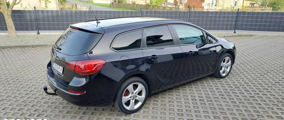 Opel Astra cena 17950 przebieg: 259000, rok produkcji 2011 z Zagórów małe 596